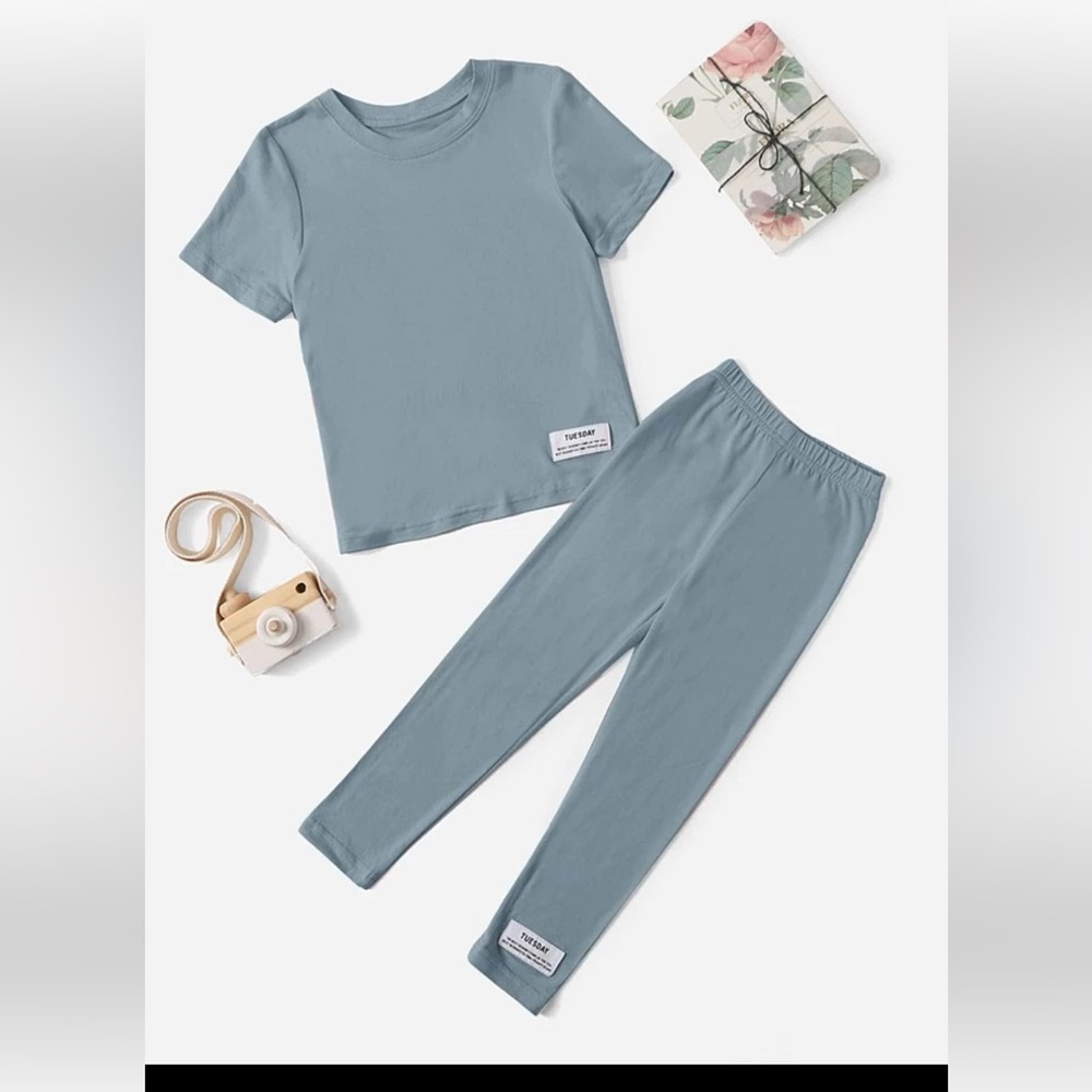SHEIN Girls Slogan Patched Detail Tee & Leggings